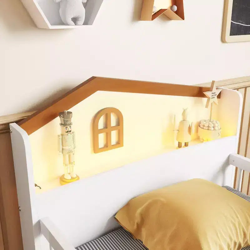 Letto a soppalco basso per ragazzi con luci LED, testiera a forma di casa e cassetti portaoggetti