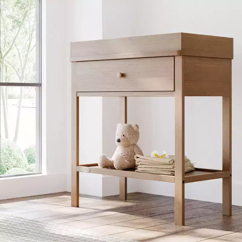 Fasciatoio con cassetto e ripiano aperto
